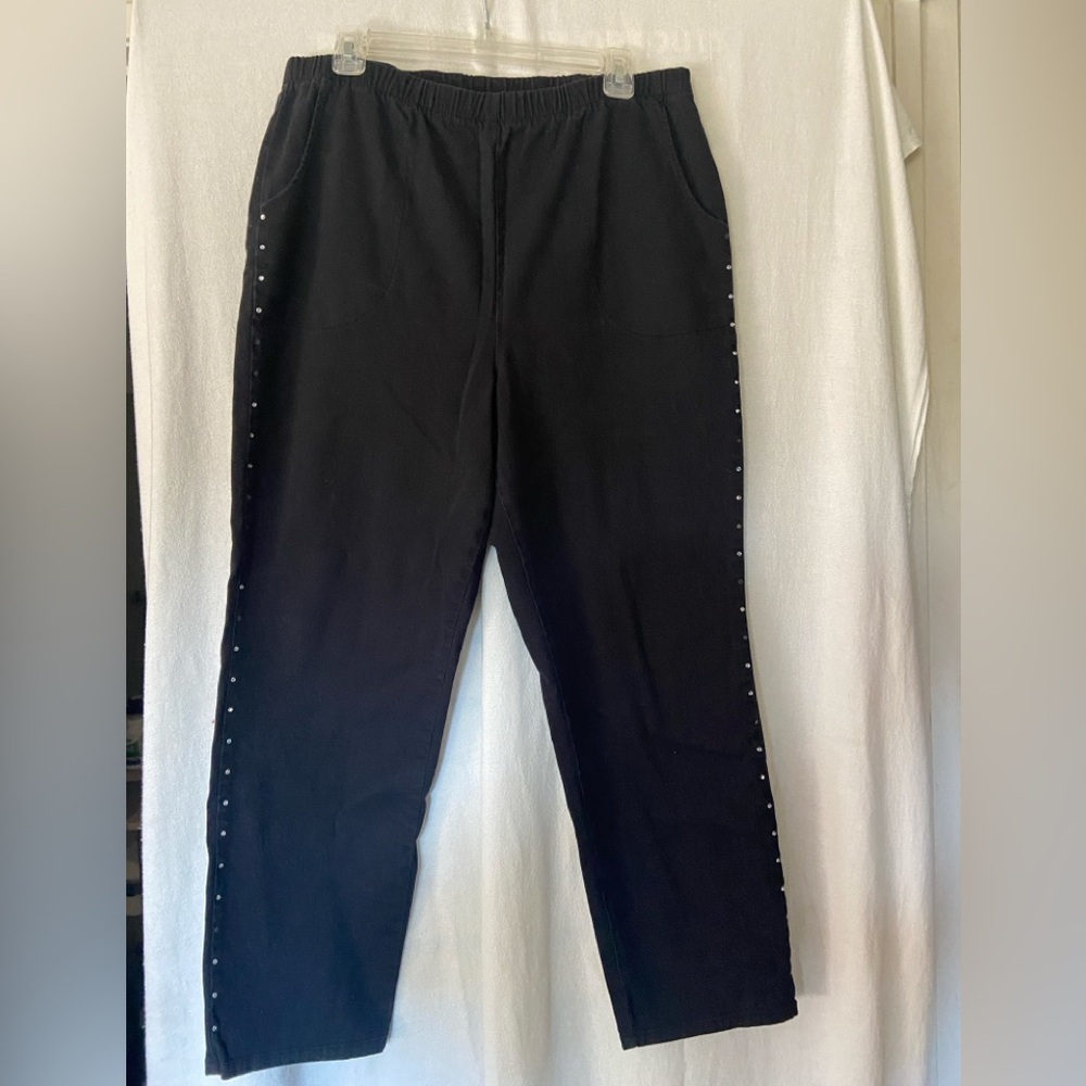 Quacker Factory Black Jeans wth Silver Studs down 
the side of each leg-14